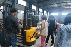 立體倉庫全自動堆垛機(jī)有什么優(yōu)勢？