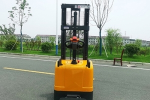 電動堆高車的走行電路故障應該如何檢修？