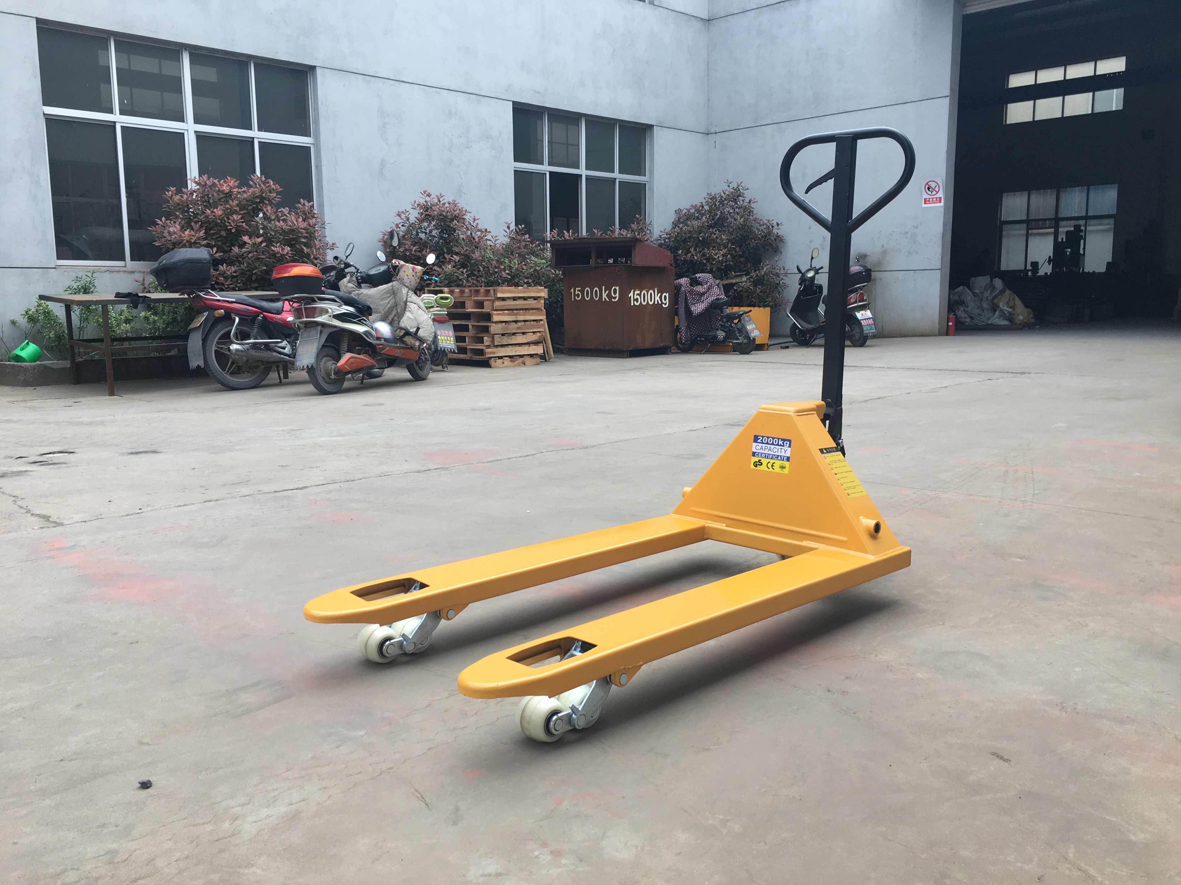 手動(dòng)叉車